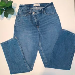 Abercrombie Curve Love Straight Leg 90s Jeans Size 27